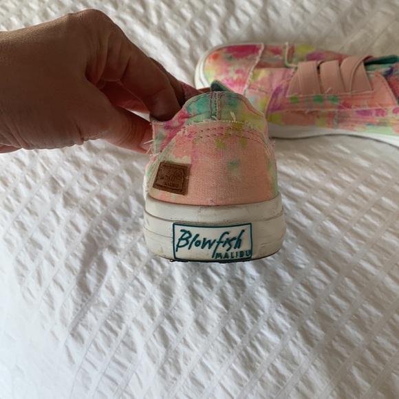 Pink tye die Blowfish slip on sneakers - Picture 2 of 3
